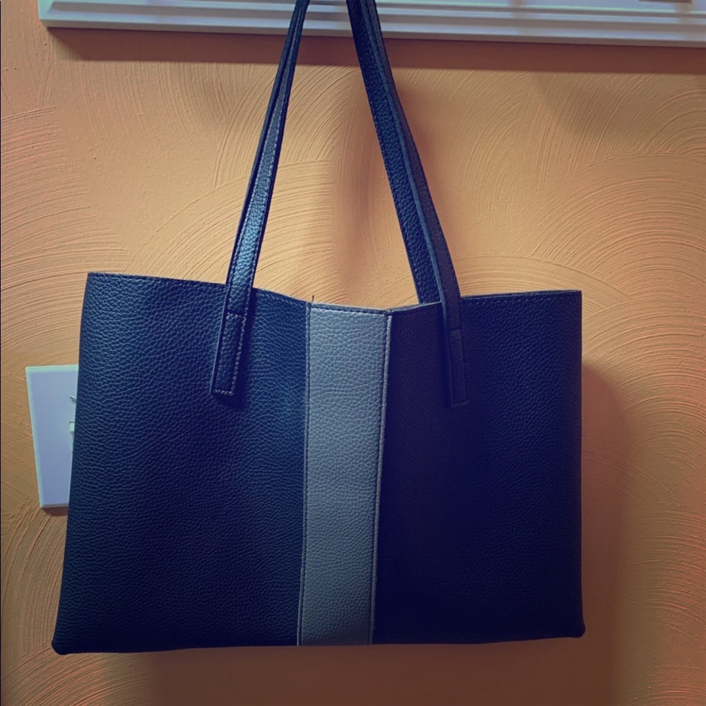 Vince Camuto Tote